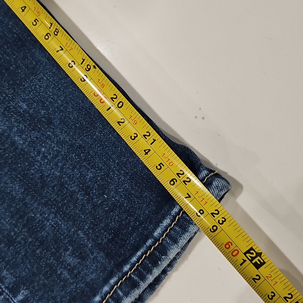 Silver jeans capri. - Picture 8 of 11